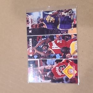 - 1993 Michael Jordan NBA Hoops basketball NBA card excellent D Wilkins